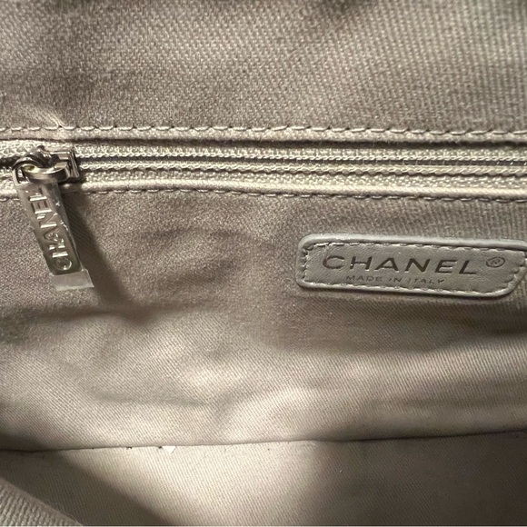 Chanel Easy Caviar Single Flap Bag in Black - Picture 13 of 14